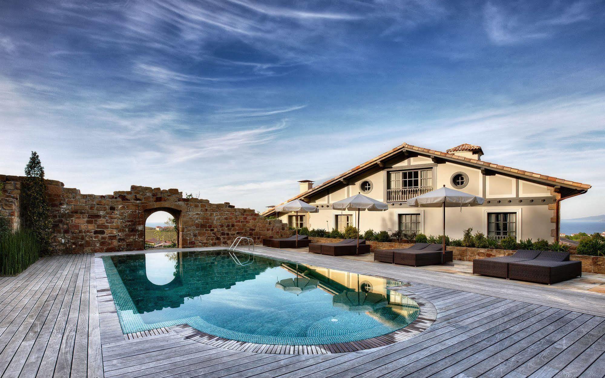 Hotel Iturregi Getaria Exterior photo